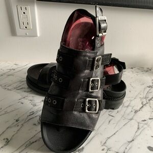 John Fluevog Unisex  Leather Buckle Sandals